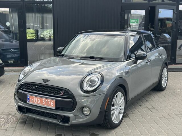 Сірий Міні Cooper, об'ємом двигуна 1.5 л та пробігом 134 тис. км за 12500 $, фото 1 на Automoto.ua