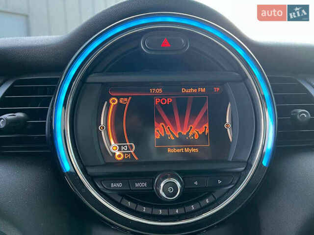 Серый Мини Купер, объемом двигателя 1.5 л и пробегом 101 тыс. км за 12040 $, фото 28 на Automoto.ua