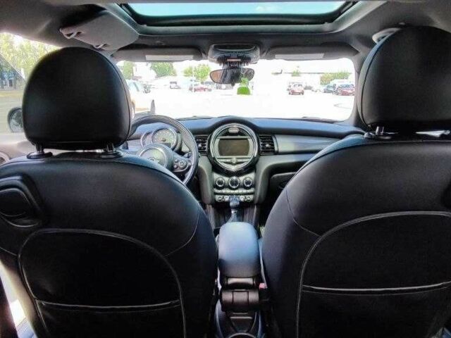 Сірий Міні Cooper, об'ємом двигуна 1.5 л та пробігом 49 тис. км за 13507 $, фото 6 на Automoto.ua