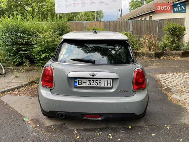 Сірий Міні Cooper, об'ємом двигуна 1.5 л та пробігом 85 тис. км за 11000 $, фото 2 на Automoto.ua