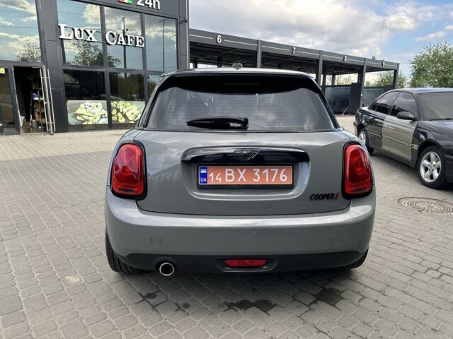 Сірий Міні Cooper, об'ємом двигуна 1.5 л та пробігом 134 тис. км за 12500 $, фото 3 на Automoto.ua