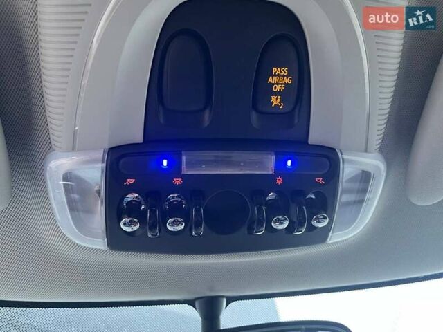 Сірий Міні Cooper, об'ємом двигуна 2 л та пробігом 92 тис. км за 12990 $, фото 27 на Automoto.ua