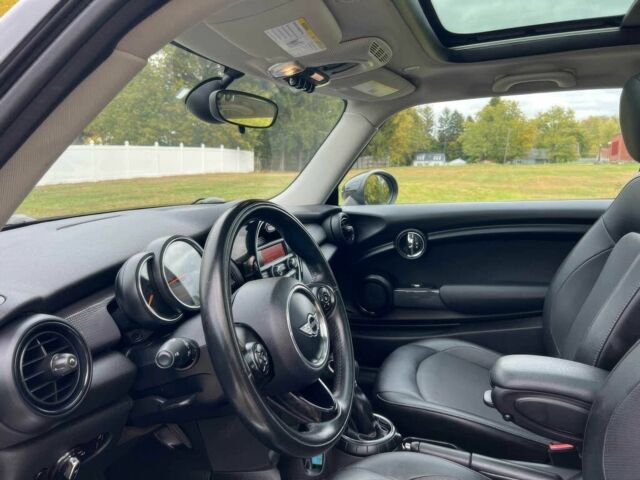 Серый Мини Купер, объемом двигателя 1.5 л и пробегом 73 тыс. км за 4500 $, фото 9 на Automoto.ua