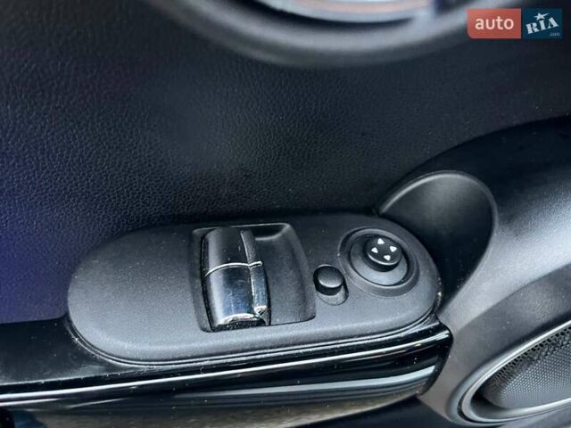 Сірий Міні Cooper, об'ємом двигуна 2 л та пробігом 92 тис. км за 12990 $, фото 16 на Automoto.ua