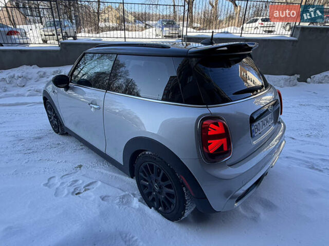 Серый Мини Купер, объемом двигателя 2 л и пробегом 115 тыс. км за 15000 $, фото 1 на Automoto.ua