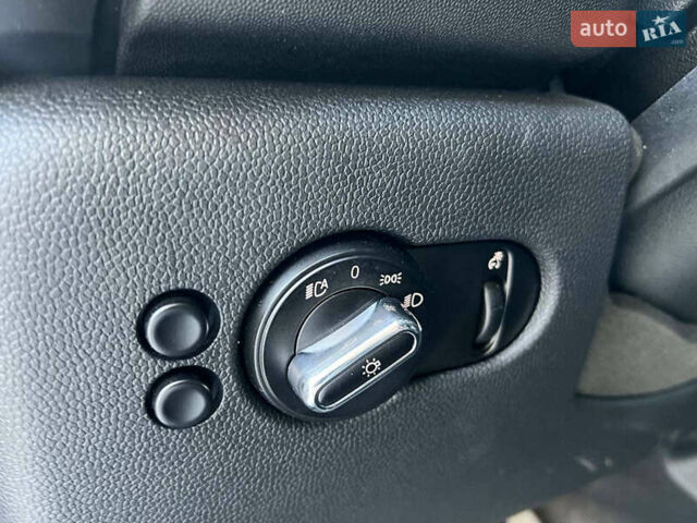 Серый Мини Купер, объемом двигателя 1.5 л и пробегом 101 тыс. км за 12040 $, фото 19 на Automoto.ua