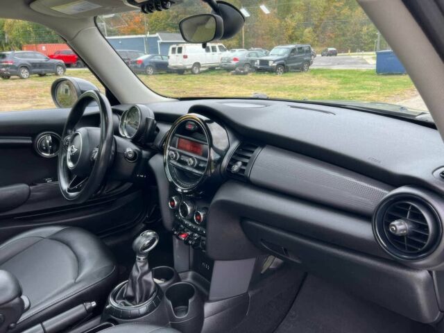 Серый Мини Купер, объемом двигателя 1.5 л и пробегом 73 тыс. км за 4500 $, фото 10 на Automoto.ua