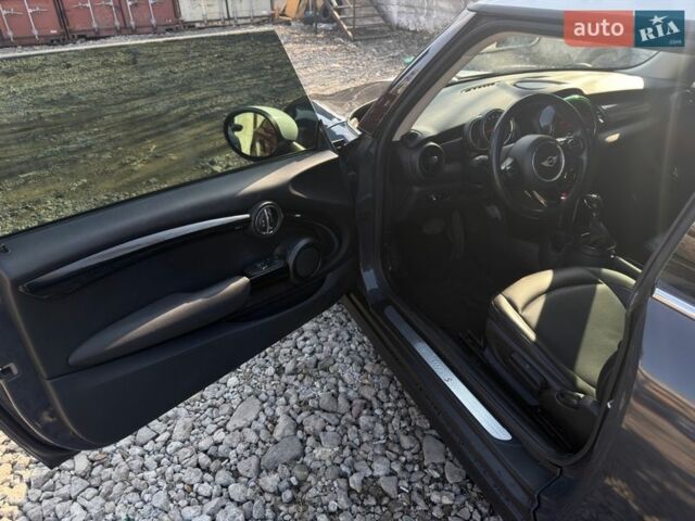 Сірий Міні Cooper, об'ємом двигуна 2 л та пробігом 140 тис. км за 13000 $, фото 9 на Automoto.ua