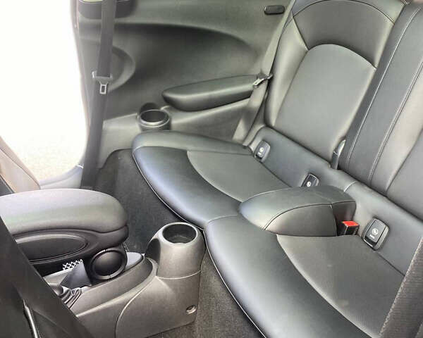 Серый Мини Купер, объемом двигателя 1.5 л и пробегом 118 тыс. км за 10500 $, фото 7 на Automoto.ua