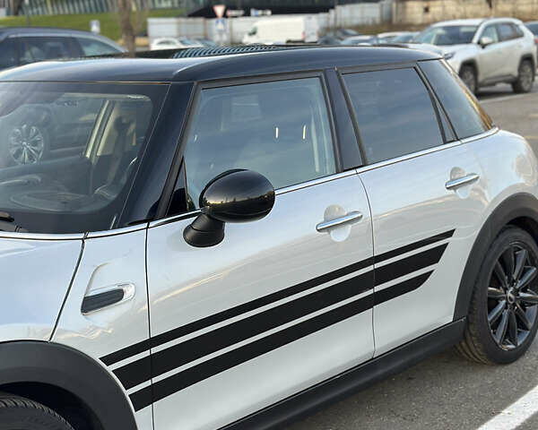 Сірий Міні Cooper, об'ємом двигуна 1.5 л та пробігом 136 тис. км за 13500 $, фото 7 на Automoto.ua