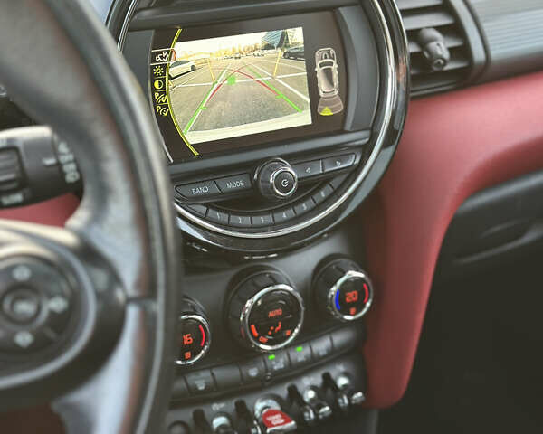 Сірий Міні Cooper, об'ємом двигуна 1.5 л та пробігом 136 тис. км за 13500 $, фото 22 на Automoto.ua