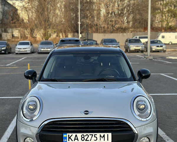 Сірий Міні Cooper, об'ємом двигуна 1.5 л та пробігом 136 тис. км за 13500 $, фото 1 на Automoto.ua