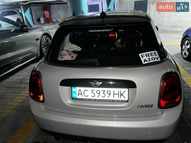 Сірий Міні Cooper, об'ємом двигуна 1.5 л та пробігом 160 тис. км за 12500 $, фото 6 на Automoto.ua