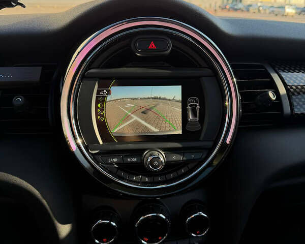 Серый Мини Купер, объемом двигателя 2 л и пробегом 58 тыс. км за 15999 $, фото 12 на Automoto.ua