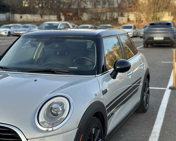 Сірий Міні Cooper, об'ємом двигуна 1.5 л та пробігом 136 тис. км за 13500 $, фото 9 на Automoto.ua