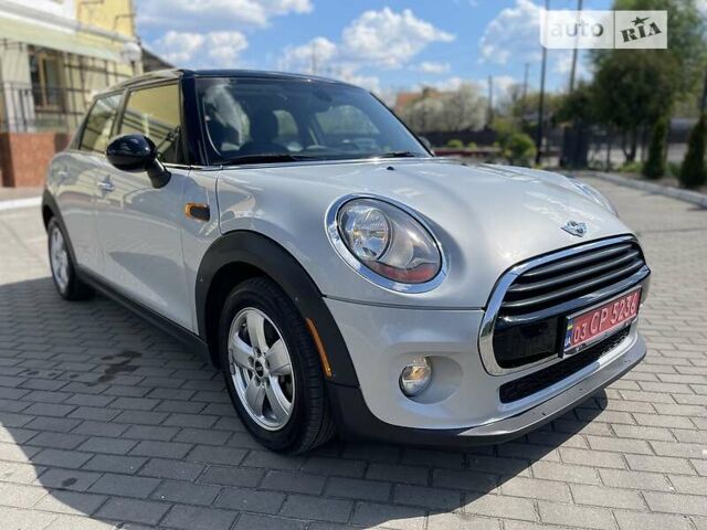 Сірий Міні Cooper, об'ємом двигуна 1.5 л та пробігом 110 тис. км за 11999 $, фото 7 на Automoto.ua