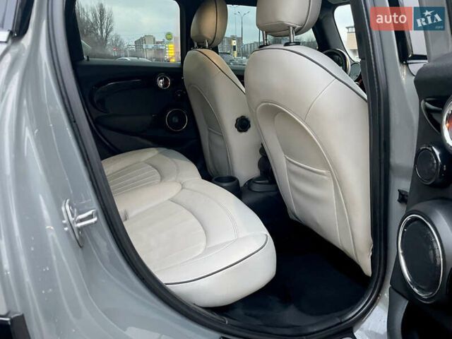 Серый Мини Купер, объемом двигателя 2 л и пробегом 140 тыс. км за 13800 $, фото 26 на Automoto.ua