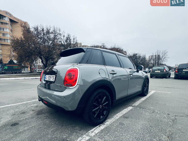 Сірий Міні Cooper, об'ємом двигуна 1.5 л та пробігом 170 тис. км за 14200 $, фото 5 на Automoto.ua