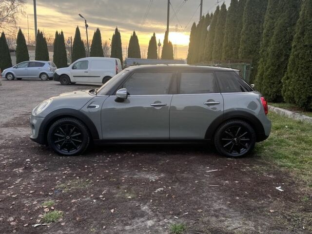 Сірий Міні Cooper, об'ємом двигуна 1.5 л та пробігом 160 тис. км за 14700 $, фото 1 на Automoto.ua