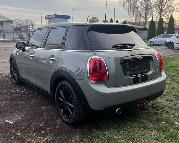 Сірий Міні Cooper, об'ємом двигуна 1.5 л та пробігом 160 тис. км за 14700 $, фото 7 на Automoto.ua