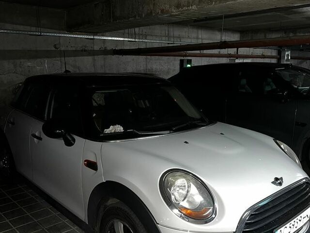 Сірий Міні Cooper, об'ємом двигуна 1.5 л та пробігом 160 тис. км за 12500 $, фото 2 на Automoto.ua