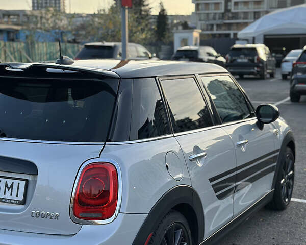 Сірий Міні Cooper, об'ємом двигуна 1.5 л та пробігом 136 тис. км за 13500 $, фото 4 на Automoto.ua