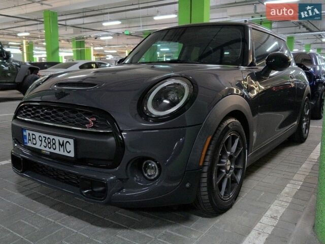 Сірий Міні Cooper, об'ємом двигуна 2 л та пробігом 125 тис. км за 16000 $, фото 3 на Automoto.ua