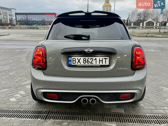 Серый Мини Купер, объемом двигателя 2 л и пробегом 140 тыс. км за 13800 $, фото 19 на Automoto.ua
