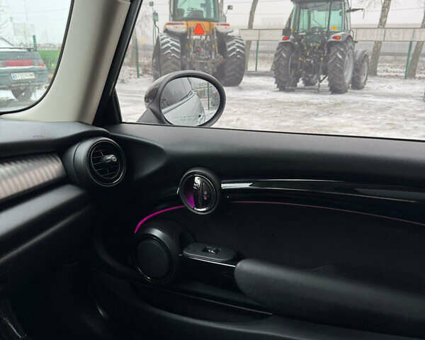 Сірий Міні Cooper, об'ємом двигуна 1.5 л та пробігом 143 тис. км за 11800 $, фото 8 на Automoto.ua