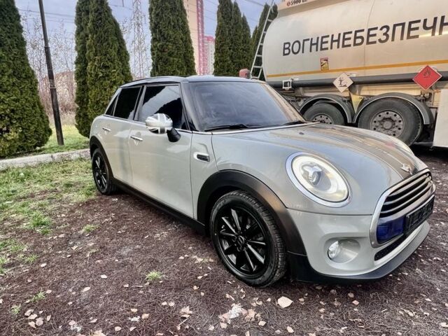 Сірий Міні Cooper, об'ємом двигуна 1.5 л та пробігом 160 тис. км за 14700 $, фото 6 на Automoto.ua