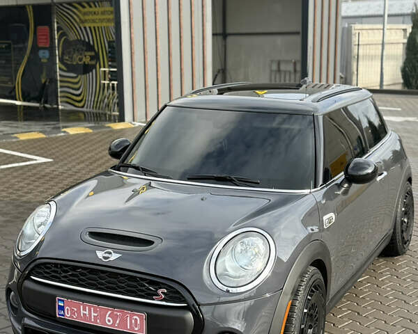 Серый Мини Купер, объемом двигателя 2 л и пробегом 117 тыс. км за 14500 $, фото 10 на Automoto.ua