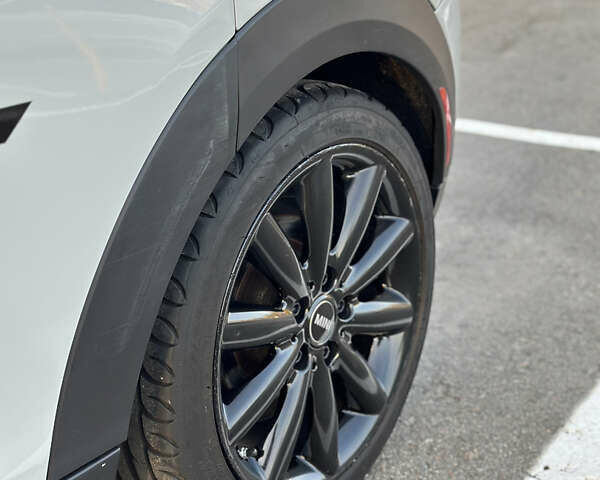 Сірий Міні Cooper, об'ємом двигуна 1.5 л та пробігом 136 тис. км за 13500 $, фото 12 на Automoto.ua