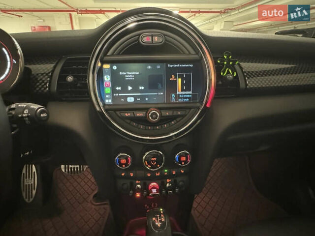 Серый Мини Купер, объемом двигателя 2 л и пробегом 72 тыс. км за 16500 $, фото 6 на Automoto.ua