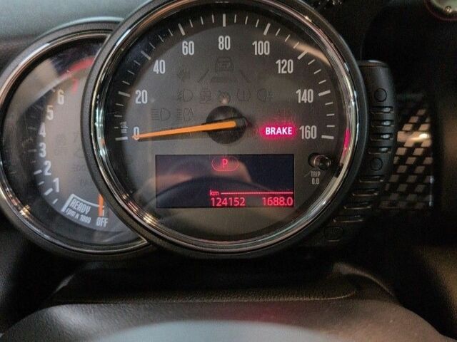 Сірий Міні Cooper, об'ємом двигуна 2 л та пробігом 125 тис. км за 16000 $, фото 5 на Automoto.ua