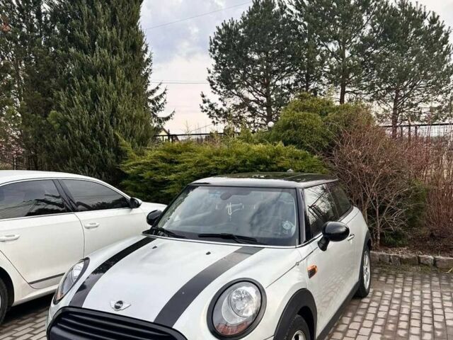 Сірий Міні Cooper, об'ємом двигуна 1.5 л та пробігом 74 тис. км за 15088 $, фото 3 на Automoto.ua