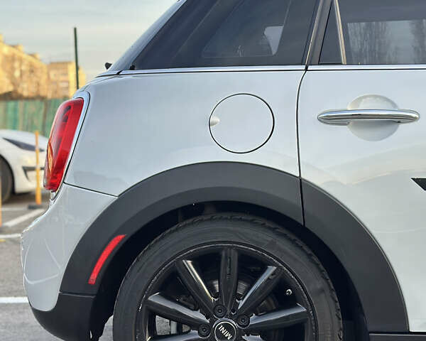 Сірий Міні Cooper, об'ємом двигуна 1.5 л та пробігом 136 тис. км за 13500 $, фото 14 на Automoto.ua