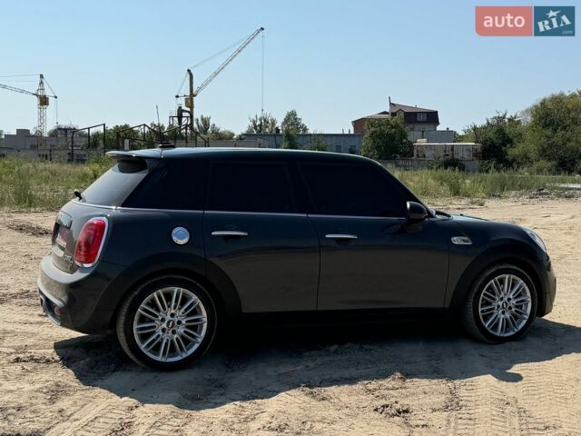 Сірий Міні Cooper, об'ємом двигуна 2 л та пробігом 64 тис. км за 18000 $, фото 6 на Automoto.ua