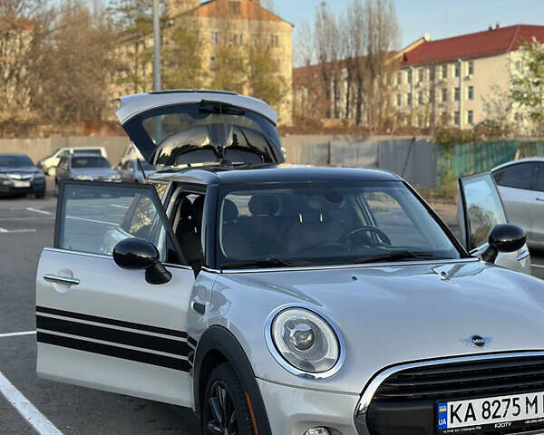 Сірий Міні Cooper, об'ємом двигуна 1.5 л та пробігом 136 тис. км за 13500 $, фото 10 на Automoto.ua
