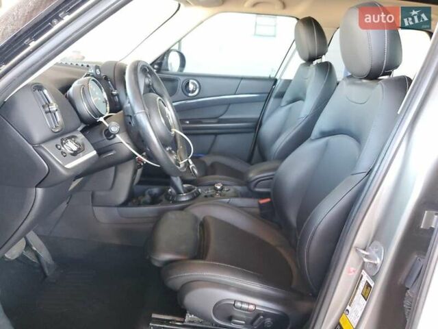 Серый Мини Купер, объемом двигателя 2 л и пробегом 129 тыс. км за 9000 $, фото 6 на Automoto.ua