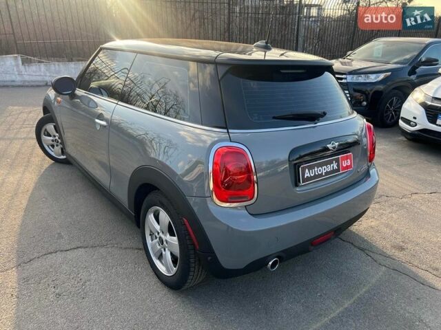 Сірий Міні Cooper, об'ємом двигуна 1.5 л та пробігом 104 тис. км за 12790 $, фото 6 на Automoto.ua