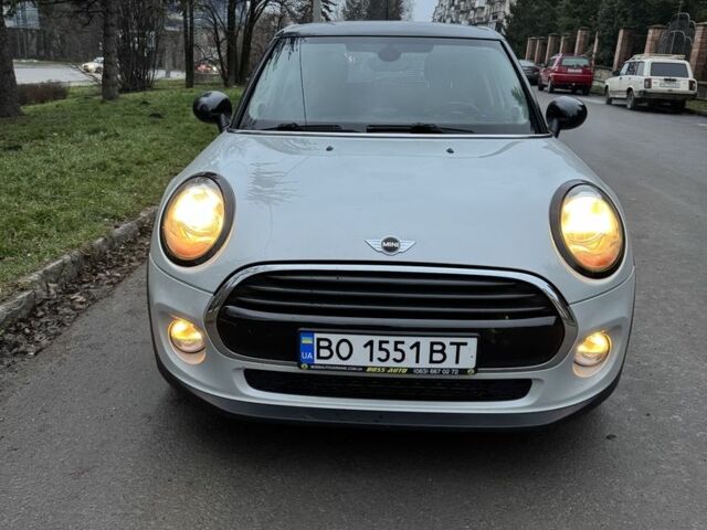 Сірий Міні Cooper, об'ємом двигуна 1.5 л та пробігом 56 тис. км за 13000 $, фото 22 на Automoto.ua