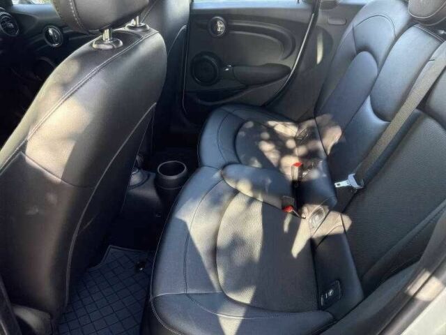 Сірий Міні Cooper, об'ємом двигуна 1.5 л та пробігом 110 тис. км за 4500 $, фото 9 на Automoto.ua