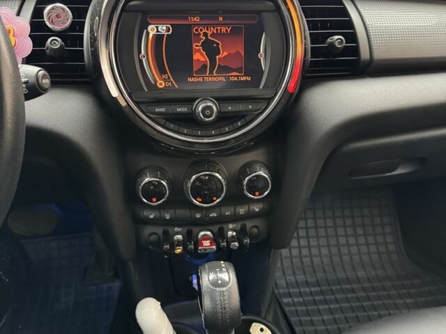 Серый Мини Купер, объемом двигателя 1.5 л и пробегом 56 тыс. км за 13200 $, фото 13 на Automoto.ua