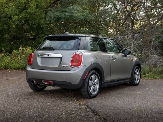 Сірий Міні Cooper, об'ємом двигуна 1.5 л та пробігом 50 тис. км за 11500 $, фото 3 на Automoto.ua