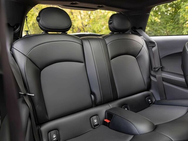 Сірий Міні Cooper, об'ємом двигуна 1.5 л та пробігом 50 тис. км за 11500 $, фото 12 на Automoto.ua