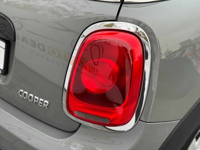 Сірий Міні Cooper, об'ємом двигуна 1.5 л та пробігом 102 тис. км за 13400 $, фото 8 на Automoto.ua