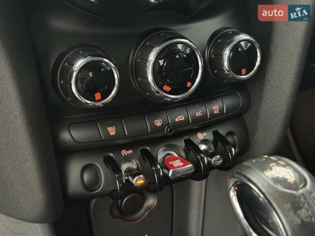 Сірий Міні Cooper, об'ємом двигуна 1.5 л та пробігом 102 тис. км за 13100 $, фото 18 на Automoto.ua