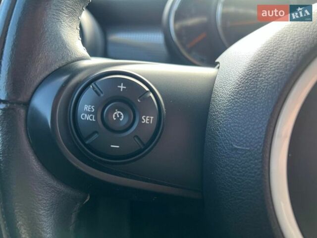 Сірий Міні Cooper, об'ємом двигуна 1.5 л та пробігом 104 тис. км за 12790 $, фото 13 на Automoto.ua