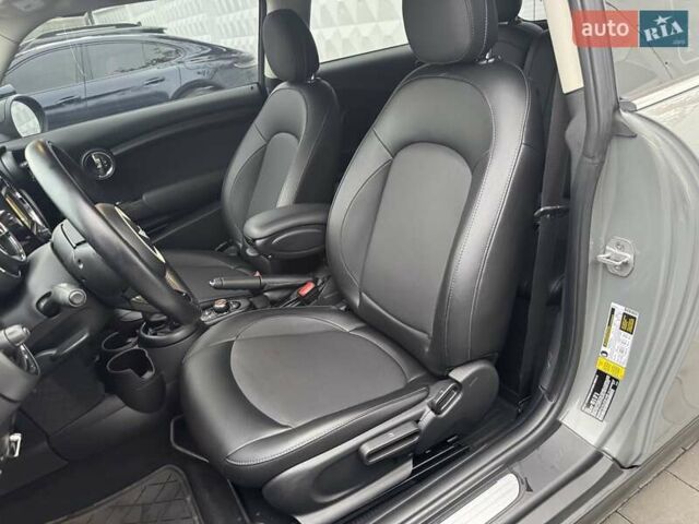 Сірий Міні Cooper, об'ємом двигуна 1.5 л та пробігом 102 тис. км за 13100 $, фото 14 на Automoto.ua