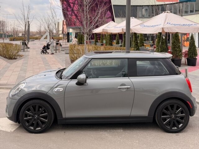 Сірий Міні Cooper, об'ємом двигуна 2 л та пробігом 77 тис. км за 17400 $, фото 5 на Automoto.ua